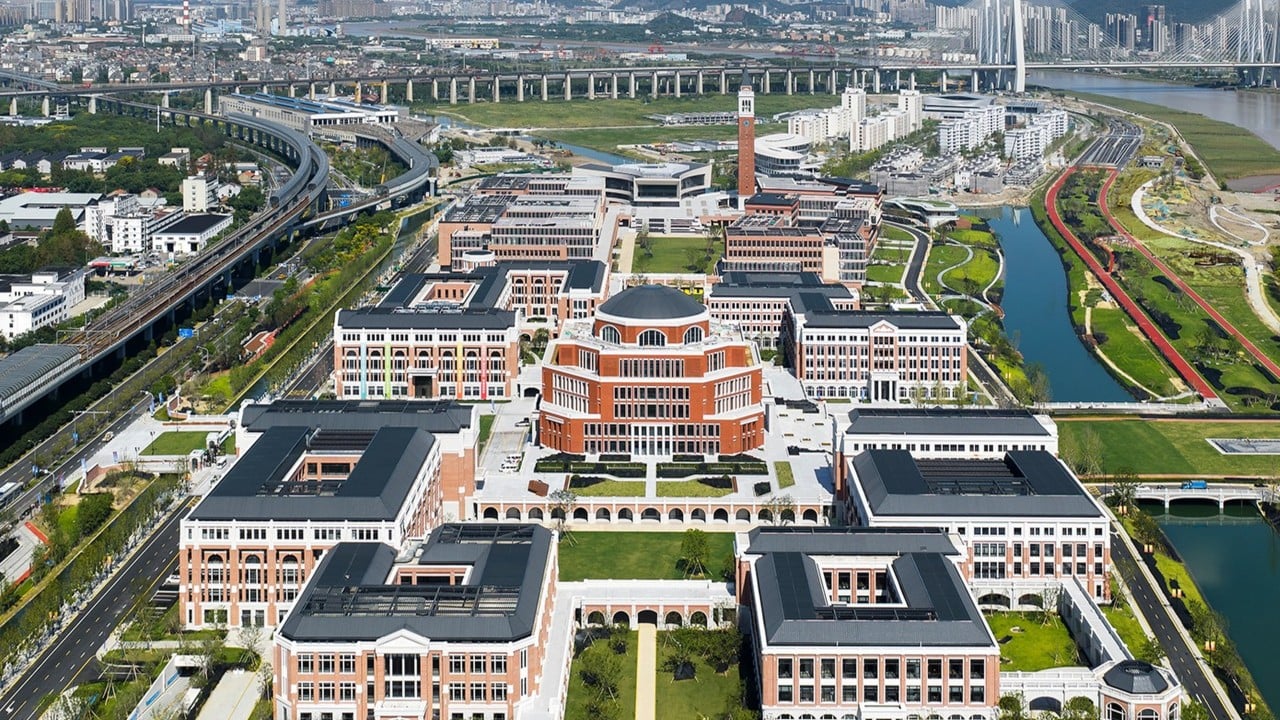 Top Singaporean chemist Lu Yixin to join Chinese university EIT next year