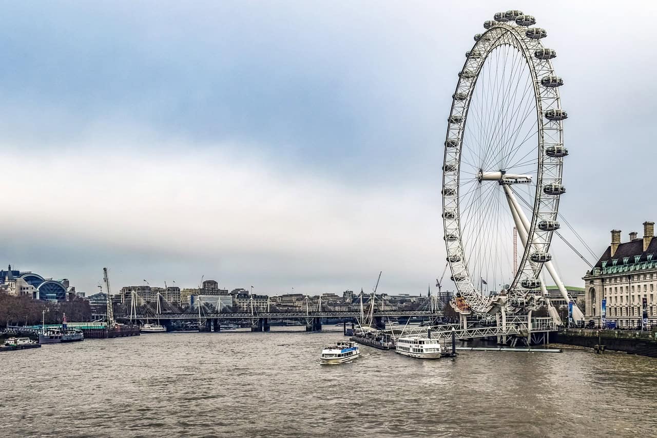 London Mayor teams up with unis to welcome international students