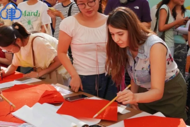 津云：南开大学中外师生共赴中秋文化之约