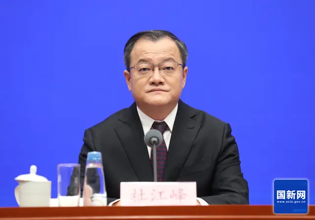 教育部：“十五五”将启动教师发展国家行动 建强新时代高水平教师队伍