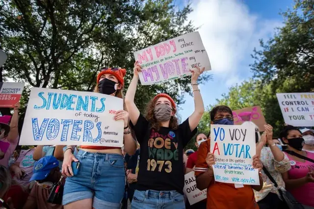 More students are ruling out colleges based on politics, poll finds