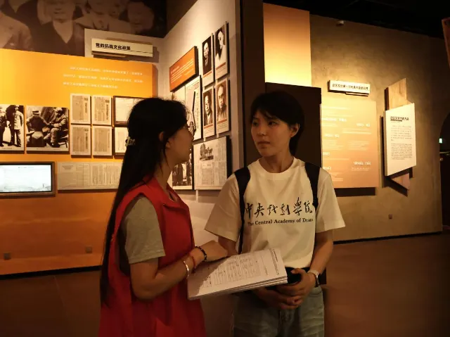 陕西职业技术学院学子赴延安开展红色场馆志愿服务