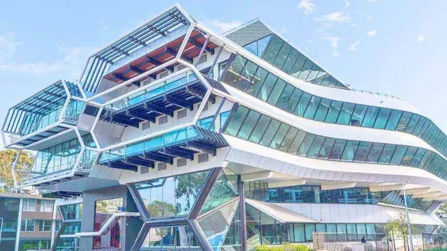 留学澳大利亚，来看看莫纳什大学和蒙纳士商学院硕士要求